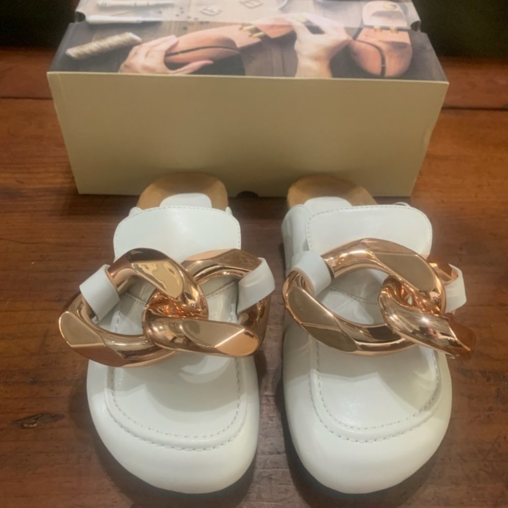 Vetaste Women's Chain Flat Mule